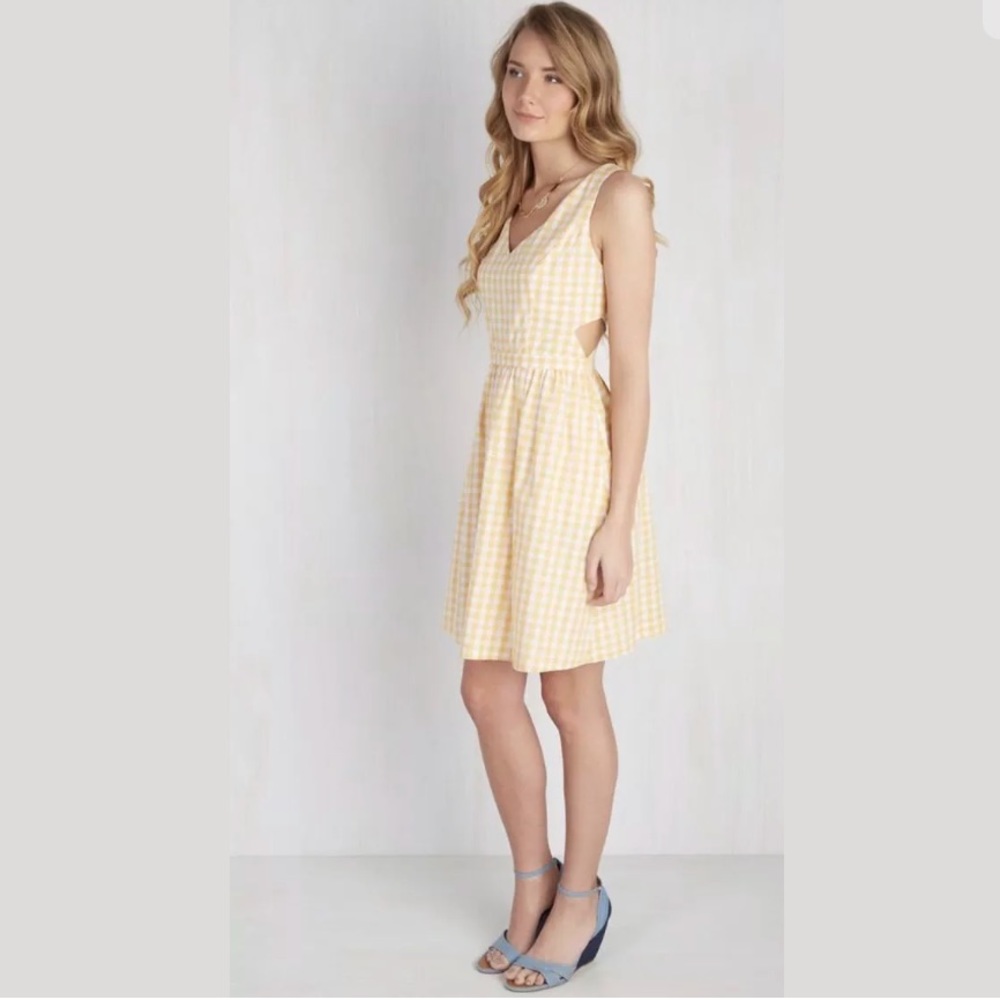 Modcloth My Goodness Patio Cut Out Dress Yellow M